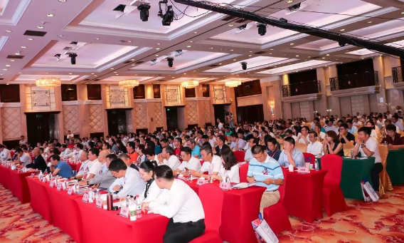 喜訊！珠光物業(yè)榮獲2019年廣東省物業(yè)服務(wù)企業(yè)綜合實(shí)力TOP100